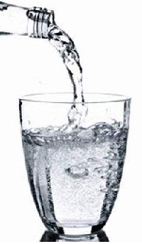 Manfaat Dan Kegunaan Air Putih