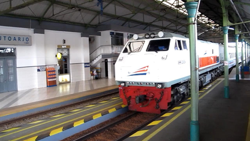 Kereta Jurusan Surabaya Jakarta