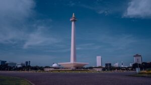 monas